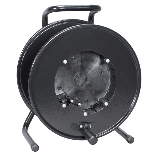 Kabeltrommel mittel aus Metall offen